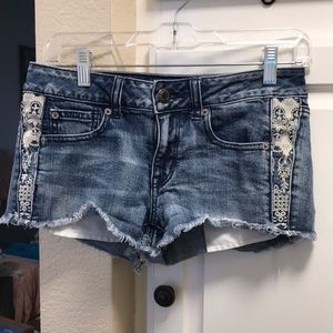 3 for $15 🦋🦋 American Eagle Outfitters shortie jean shorts